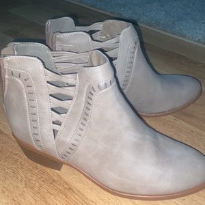 Women's Ankle Boots with Design!